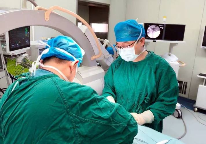 长治医学院附属和平医院口腔科_长治医学院附属和平医院口腔科 李维文 山西省口腔医学会副会长_山西省口腔医学科学学术大会 和平医院口腔科 选举情况